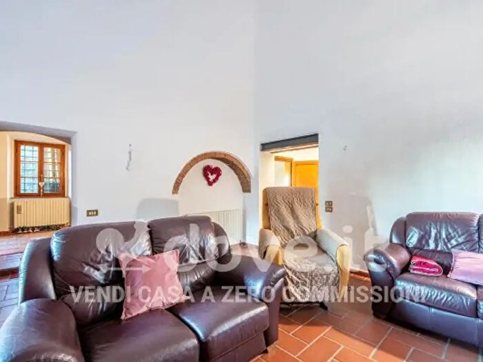 Casa con 6 locali in vendita in Via delle Lenze, Pisa