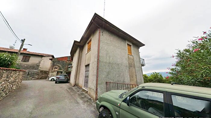 Casa con 5 locali in vendita in Piazza Municipio, Calvagese Della Riviera