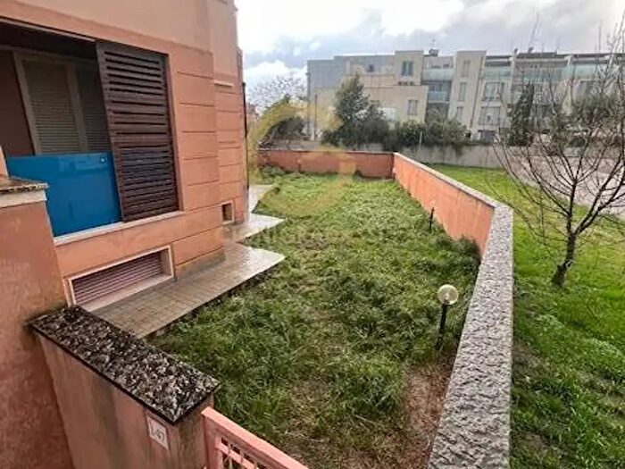 Appartamento trilocale in vendita in Via Gino Romiti, Livorno