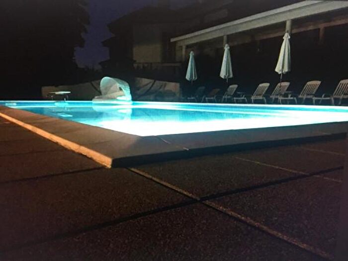 Casa con 6 locali in vendita in Strada alla Verza, Piacenza