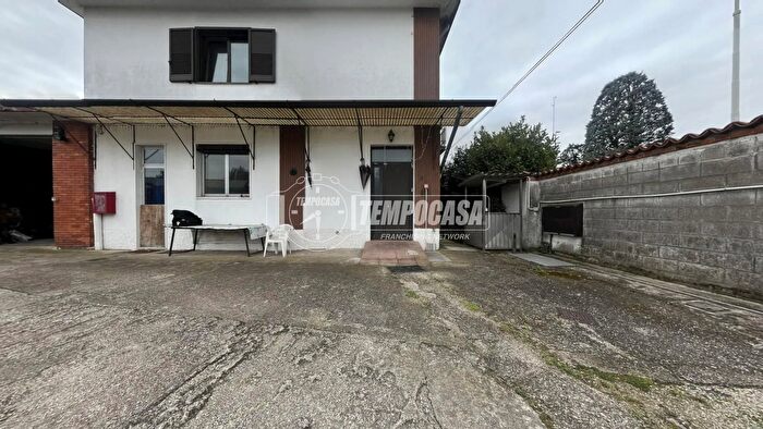 Appartamento quadrilocale in vendita in Parabiago