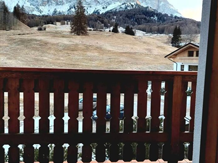 Appartamento con 5 locali in affitto in Località Alverà, Cortina dAmpezzo