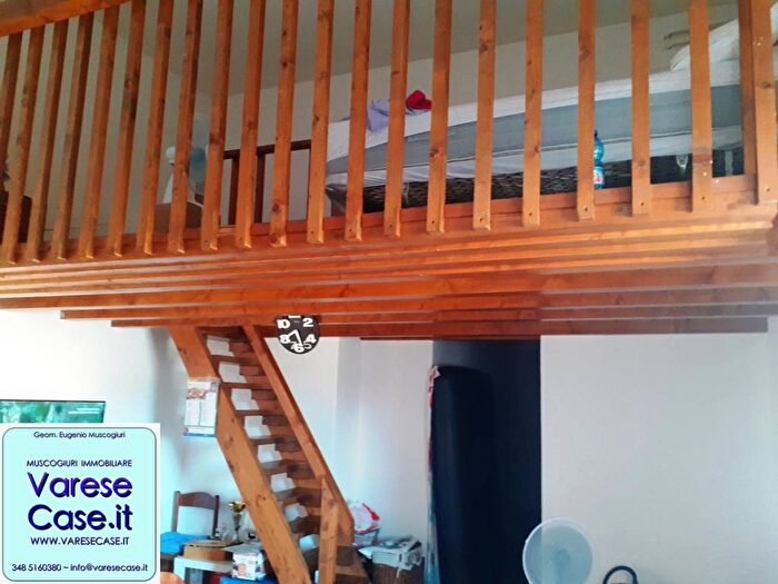 Appartamento monolocale in affitto in Via Piave, Centro, Monvalle