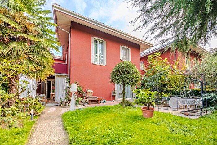 Casa quadrilocale in vendita in Rho