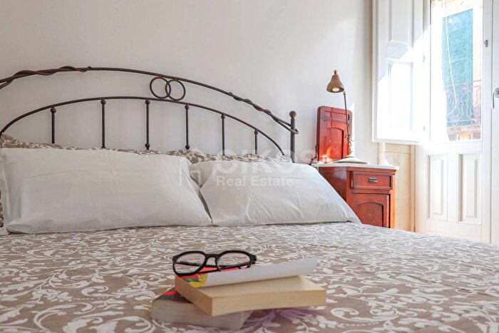 Appartamento con 6 locali in vendita in Via Antonio Sofia, Noto