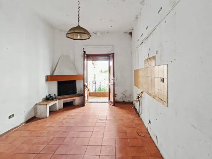 Appartamento trilocale in vendita in Via Carlo Cattaneo, Pisa