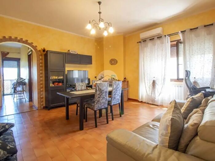 Appartamento quadrilocale in vendita in Strada di S Giovanni in Argentella, Palombara Sabina