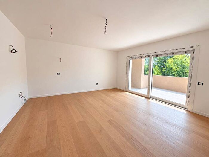Appartamento trilocale in vendita in Via Teodorico e Teodolfo Tessari, Santa Bona Nuova, Treviso