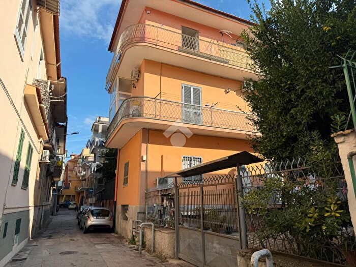 Appartamento trilocale in vendita in Via Carlo Pisacane, Melito Di Napoli
