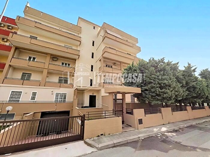Appartamento trilocale in vendita in Via Padre Semeria, Gioia Del Colle