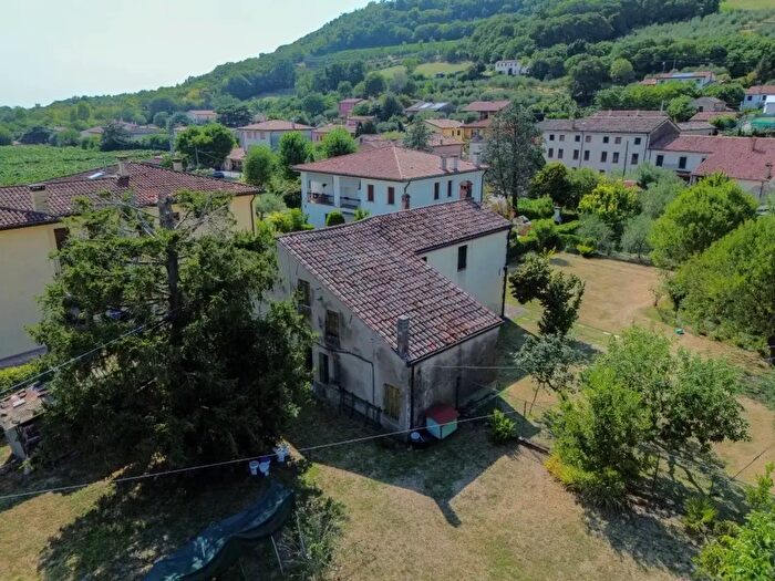 Casa trilocale in vendita in Via Prossima, Cinto Euganeo