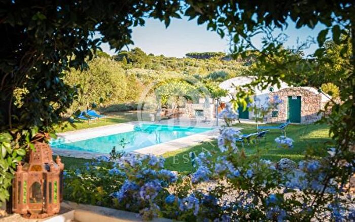 Casa con 6 locali in vendita in Ostuni