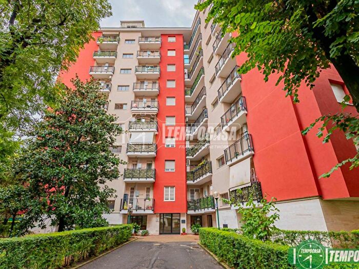 Appartamento trilocale in vendita in Via Giuseppe di Vittorio, Centro, San Donato Milanese