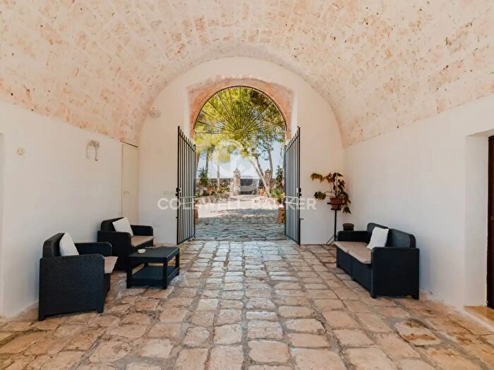 Casa con 20 locali in vendita in Via Vicinale Tuttisanti, Ugento