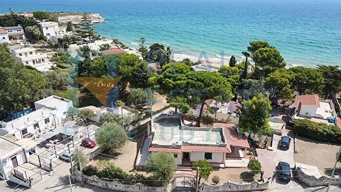 Casa in vendita in Avola, Chiaramonte Gulfi