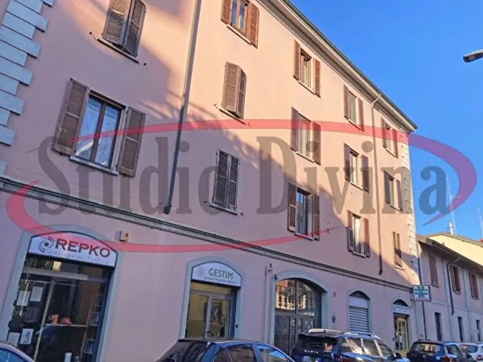 Appartamento bilocale in vendita in Via Brusuglio, Milano