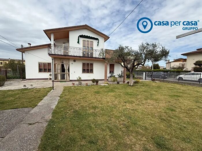 Casa quadrilocale in vendita in Via XXV Aprile, Corbola