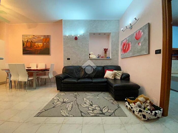 Appartamento trilocale in vendita in Via Moncalieri, Carmagnola