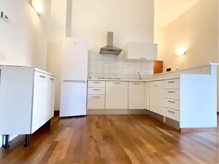 Appartamento trilocale in affitto in Milano