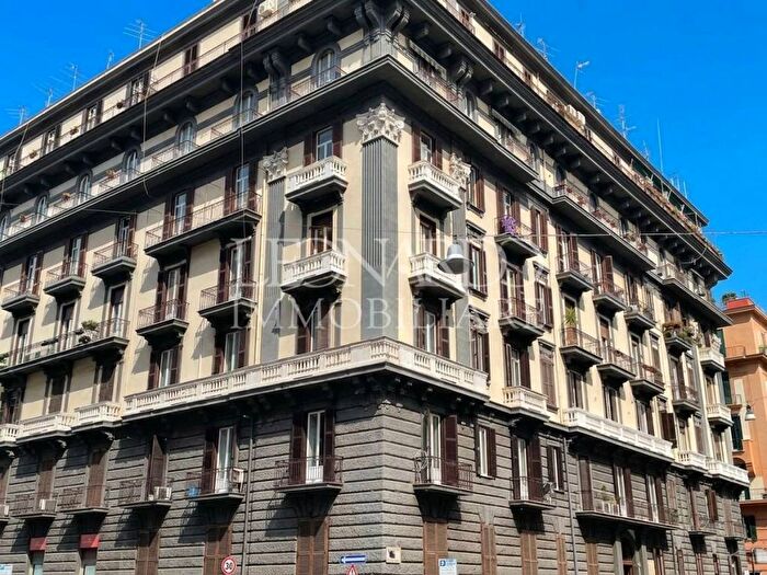 Appartamento bilocale in affitto in Via Generale Giordano Orsini, Santa Lucia, Napoli