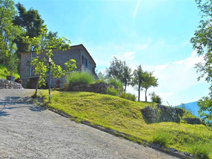 Casa con 6 locali in vendita in Zignago