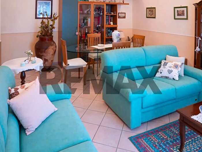 Appartamento quadrilocale in vendita in Via Grottasanta, Siracusa