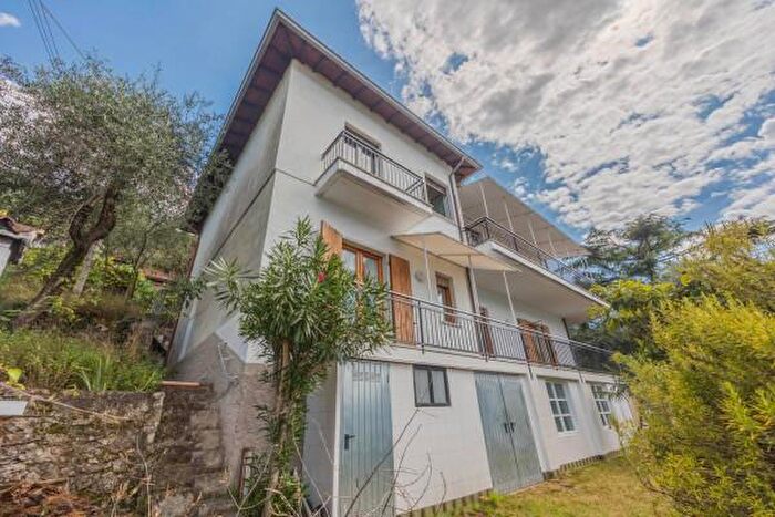 Casa con 6 locali in vendita in Via Montees, Brenzone