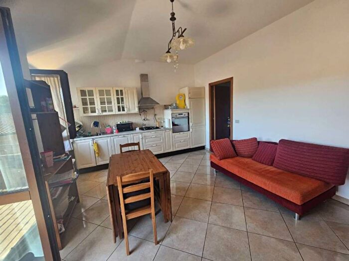 Appartamento trilocale in affitto in Centro, Polverigi
