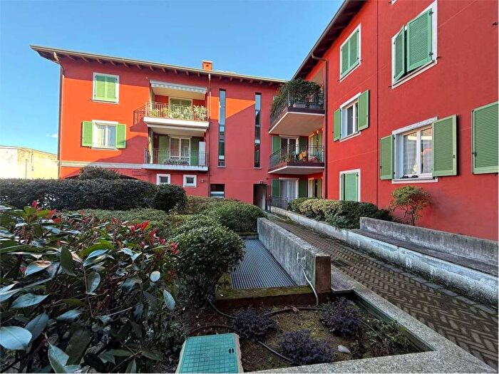 Appartamento trilocale in affitto in Via Fratelli Cervi, Cermenate