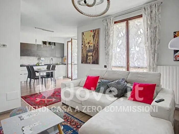 Appartamento quadrilocale in vendita in Via Carlo Goldoni, Varese