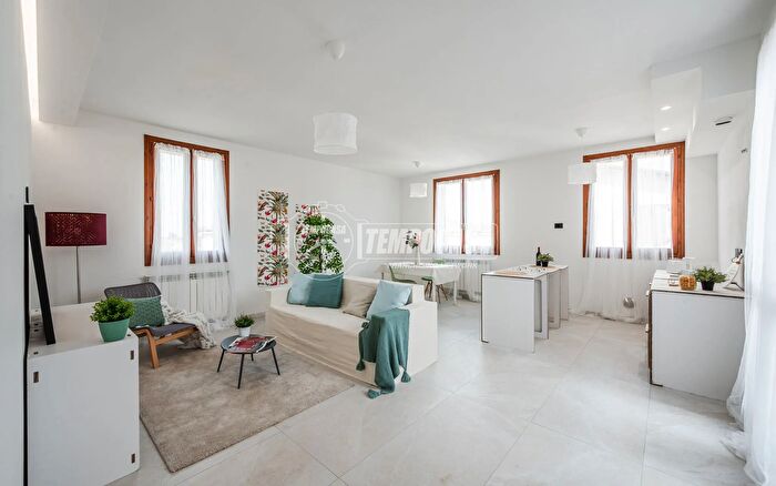 Appartamento trilocale in vendita in Via Giuseppe di Vittorio, San Cesario Sul Panaro