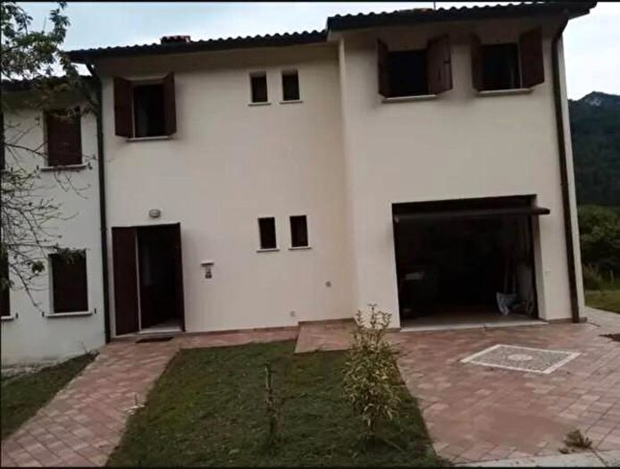 Casa con 6 locali in vendita in Via Brigate Alpine, Cison Di Valmarino