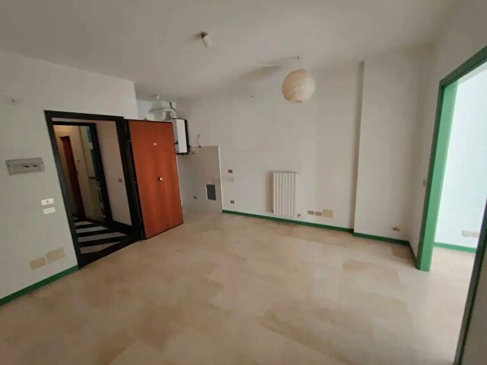 Appartamento trilocale in vendita in Via Vittorio Veneto, Chiavari