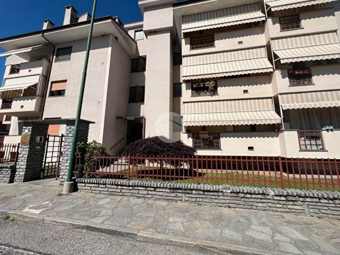 Appartamento quadrilocale in affitto in Via Rossini, Centro, Bagnolo Piemonte