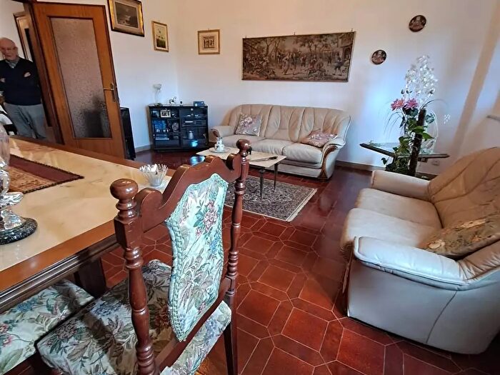 Appartamento trilocale in vendita in Livorno