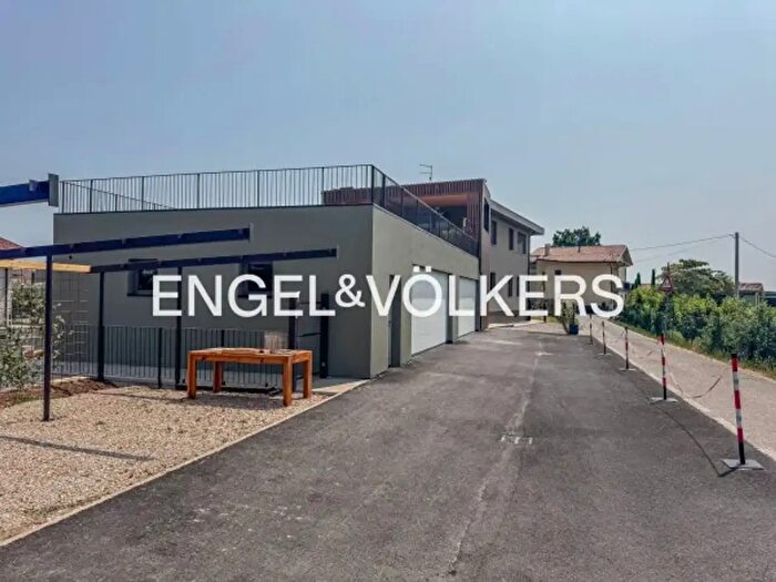 Appartamento con 5 locali in vendita in Via della Campagna, Pescantina