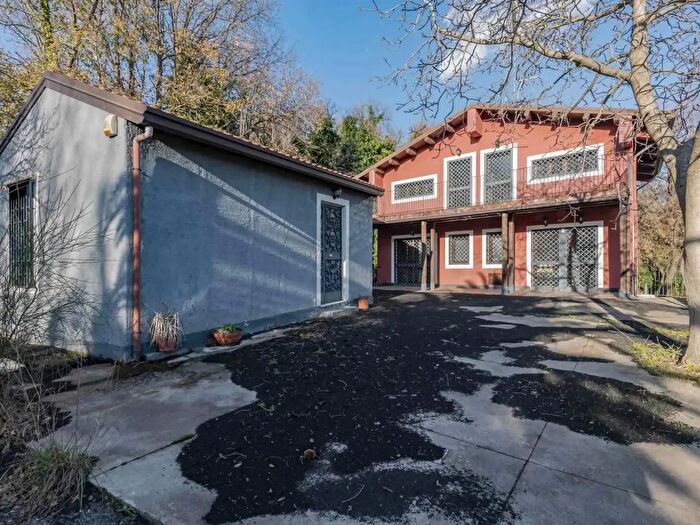 Casa con 7 locali in vendita in Via del Bosco, Milo