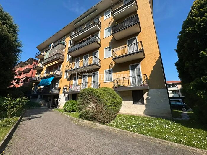 Appartamento trilocale in vendita in Viale Giuseppe Verdi, Merate