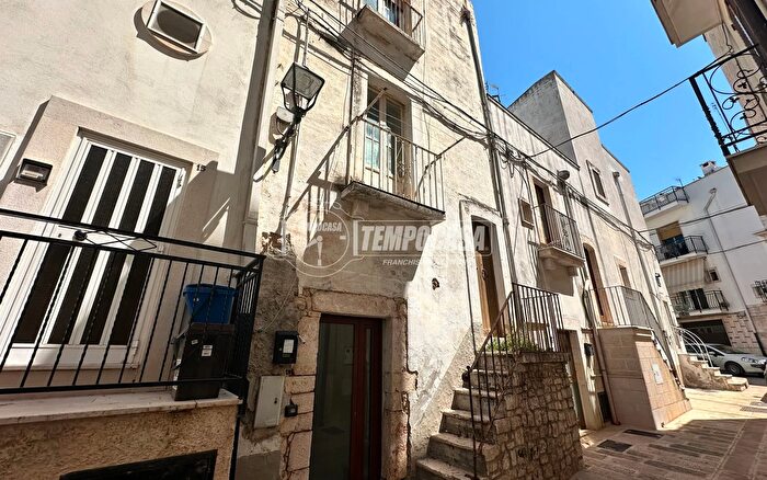 Casa bilocale in vendita in Via Camponobile, Turi