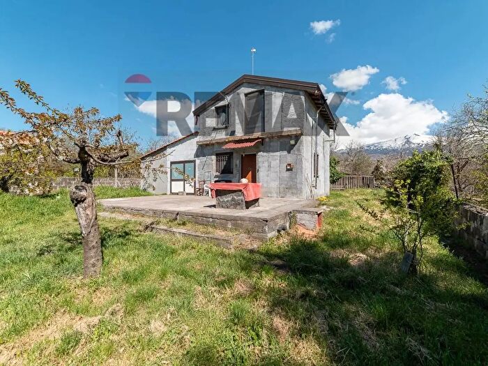Casa quadrilocale in vendita in Contrada San Leo, Belpasso