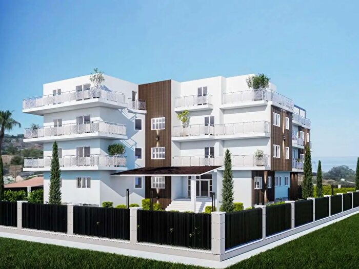 Appartamento trilocale in vendita in Staletti