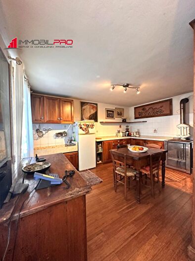 Casa quadrilocale in vendita in Contrada Sessegolo, Schio