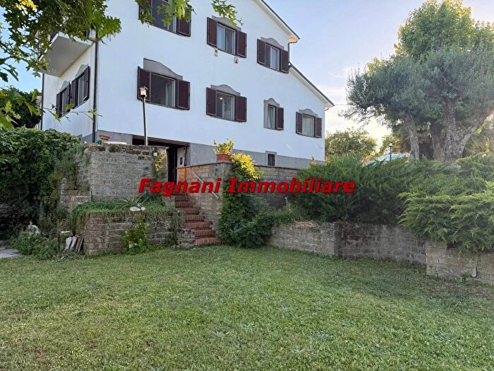 Casa con 6 locali in vendita in Via del FormelloVelletri, Velletri