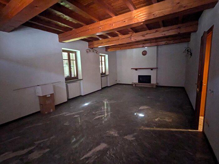 Casa con 5 locali in vendita in Via Silvio Pellico, Santa Maria Della Versa