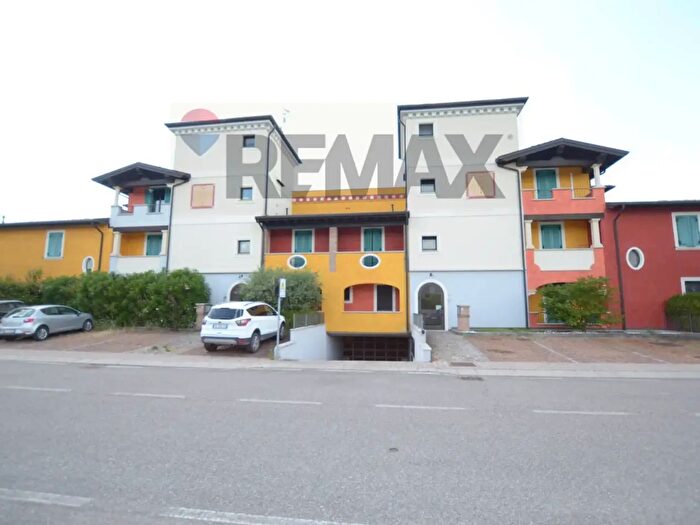 Appartamento quadrilocale in vendita in Lina Aimaro, Castel Goffredo