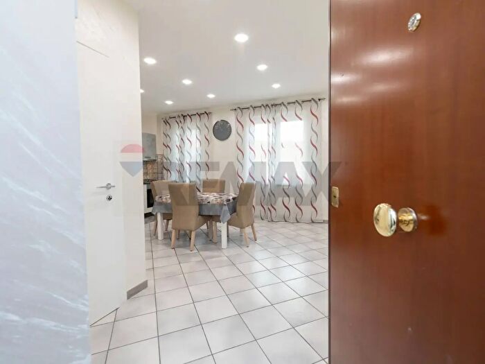 Appartamento trilocale in vendita in Via Giovanni Pascoli Traversa Snc, Casoria