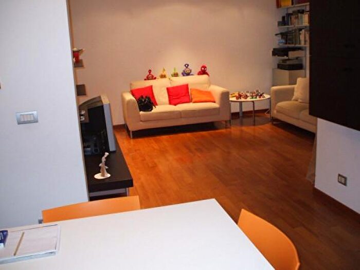 Appartamento con 6 locali in vendita in Via Romania, Jesi