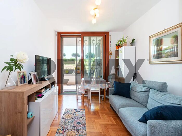 Appartamento trilocale in vendita in Viale Italo Calvino, Roma