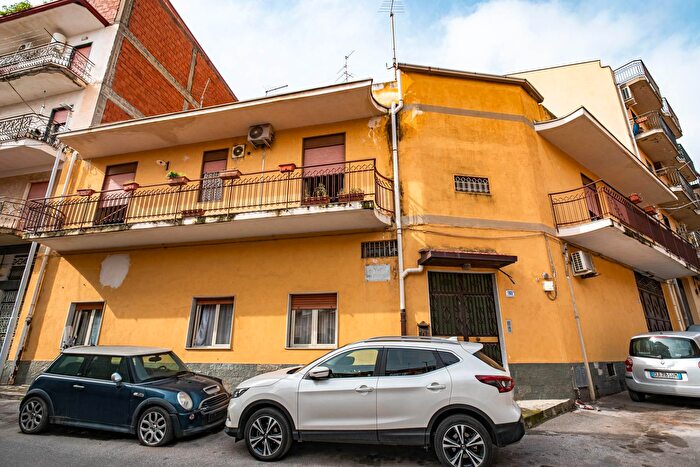 Appartamento quadrilocale in vendita in Via degli Agrumi, Catania