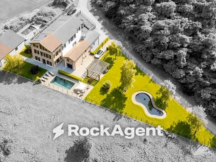 Casa con 6 locali in vendita in Formigine